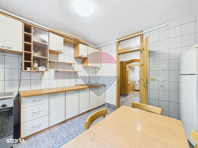 Apartament cu 3 camere spatios de inchiriat in zona 13 Septembrie - 9