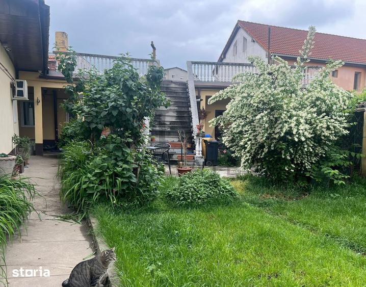 Casă cu 4 camere cu Teren 535 Mp în Bucovina