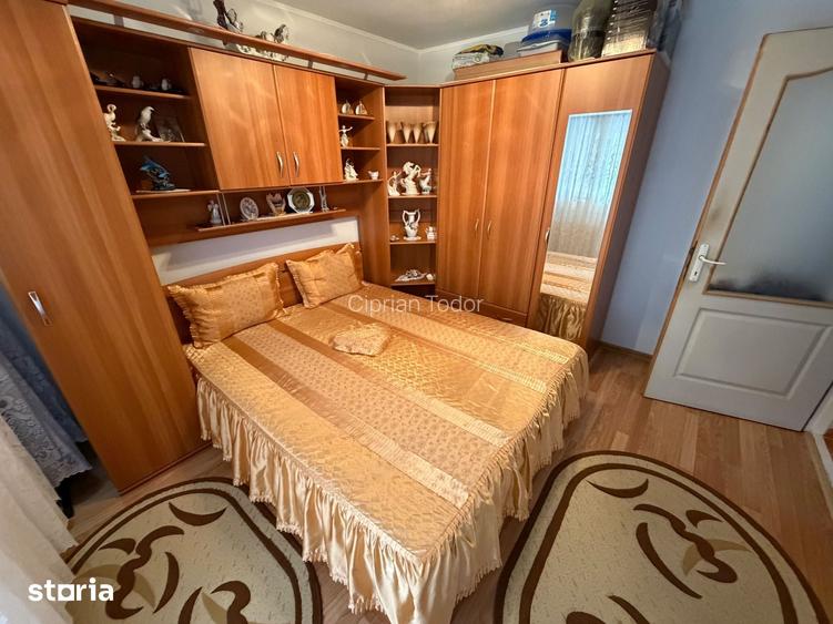 Apartament 2 camere, decomandat - Cugir