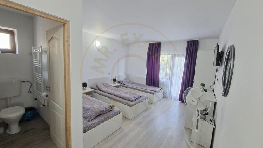 Casă individuală cu 6 camere cu Teren 1200 Mp în Budeasa