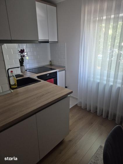 Apartament cu 3 camere în Cantemir