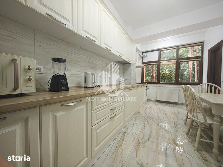 Apartament cu 4 camere decomandat în Tomis I