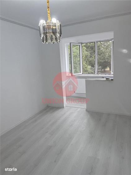Apartament 3 camere, Semidecomandat, Zona Tomis Nord - 9