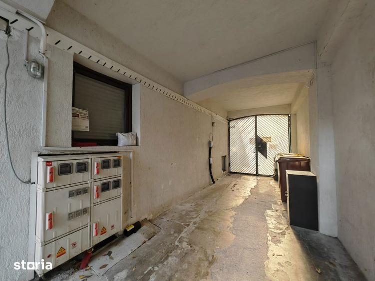 Apartament cu 3 camere, mobilat în Victoriei