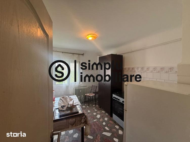 Apartament cu 4 camere în 1 Mai