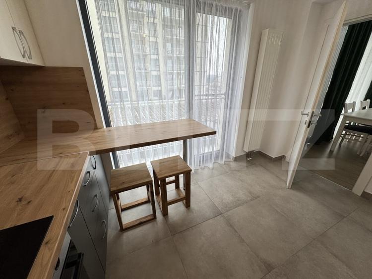 Apartament cu 2 camere semidecomandat, mobilat în Baza 3