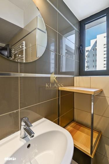 Apartament cu 3 camere semidecomandat în Gara de Nord