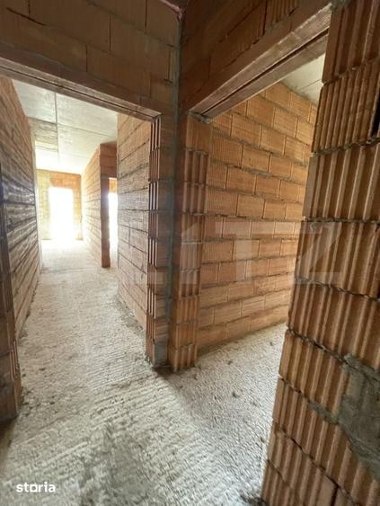 Apartament cu 3 camere în Calea Moldovei