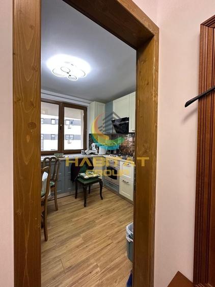 Apartament cu 2 camere semidecomandat, mobilat în Olteniței