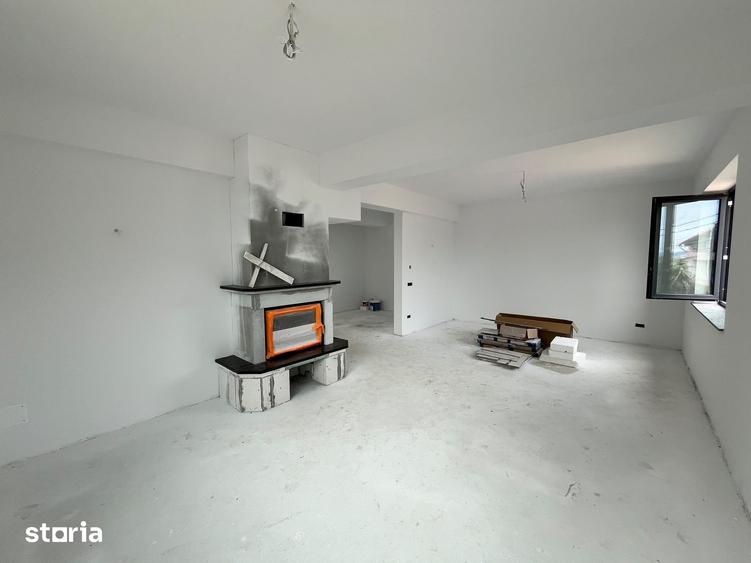 Casă cu 6 camere cu Teren 500 Mp în Central