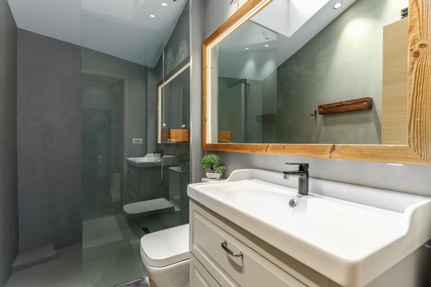 Apartament cu 4 camere decomandat, mobilat în Eminescu