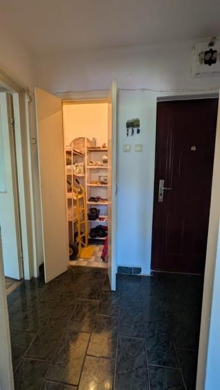 Apartament cu 2 camere semidecomandat, mobilat în Săsar