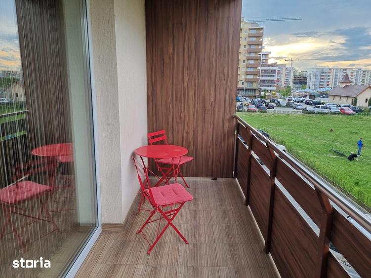 Apartament cu 2 camere decomandat în Tractorul