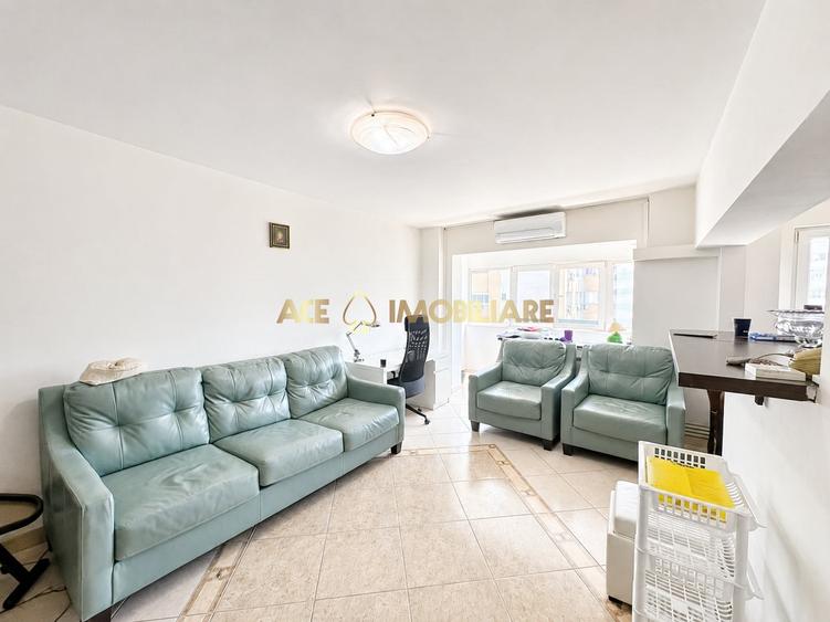 Apartament cu 3 camere semidecomandat, mobilat în Iancului
