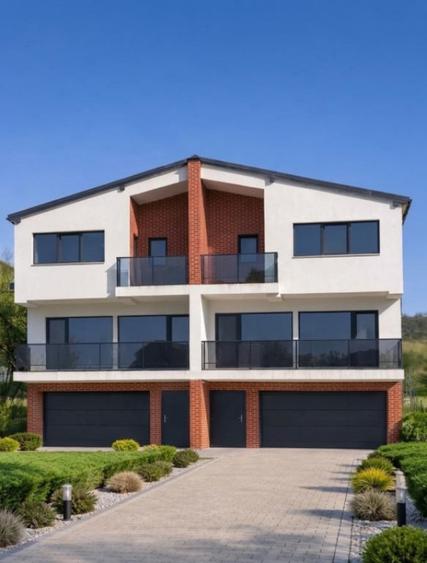 Casă cu 4 camere cu Teren 300 Mp în Central