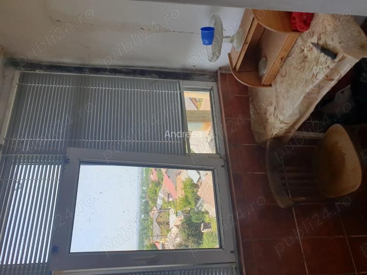 Apartament cu 3 camere decomandat în Central Apartament cu 3 camere decomandat în Central