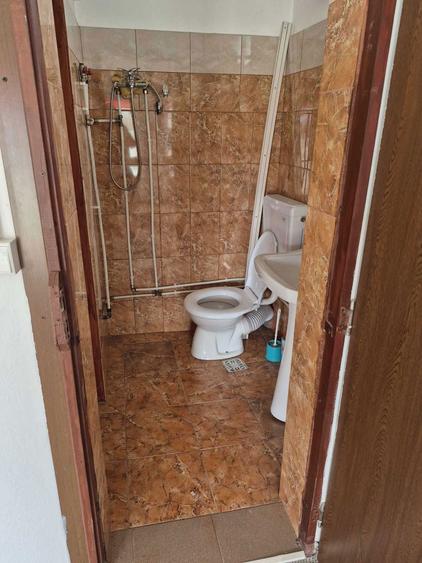 Inchiriez spatiu comercial Stefanesti-Centru, 30 mp - 6