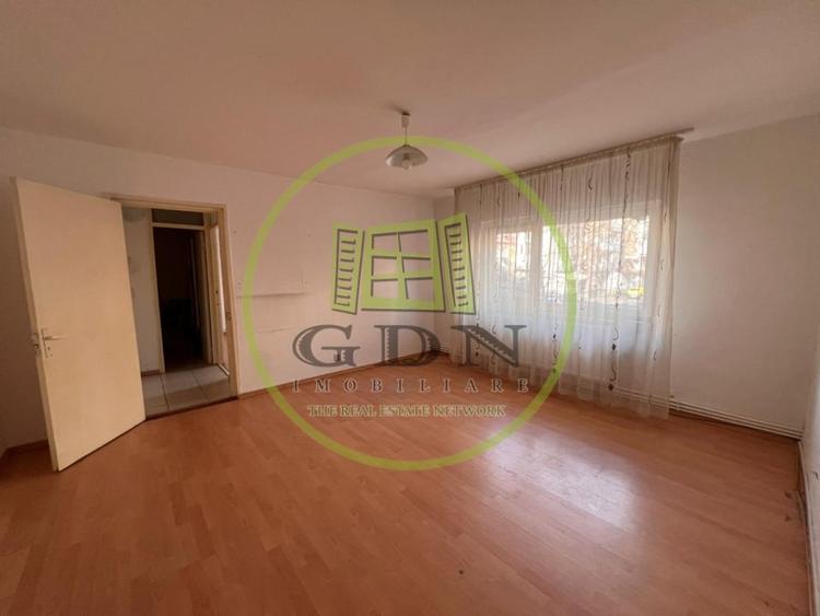 Apartament 2 camere, semidecomandat, 52,5 mp, cartier Rovine, zona Iruc - 1