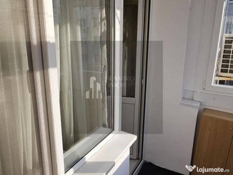 Garsoniera renovata 35 mp/ Metrou 1 decembrie la 3 minute - 4