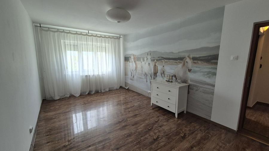 Apartament 3 camere micro 16 , 60m - 1
