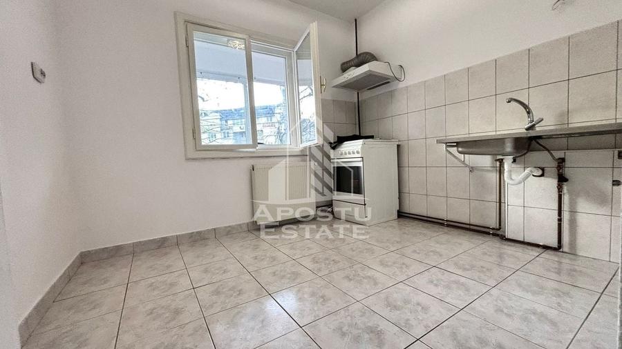Apartament cu 3 camere in zona Fabric, decomandat, centrala, garaj - 6