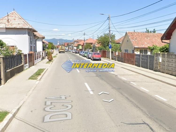 Casa curte si Teren 2430 mp Vanzare Barabant cu toate utilitatiile - 1