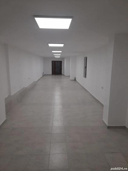 Inchiriez spatiu comercial pentru ori ce tip de activitate se poate folosi atat ca spatiu comercial - 2
