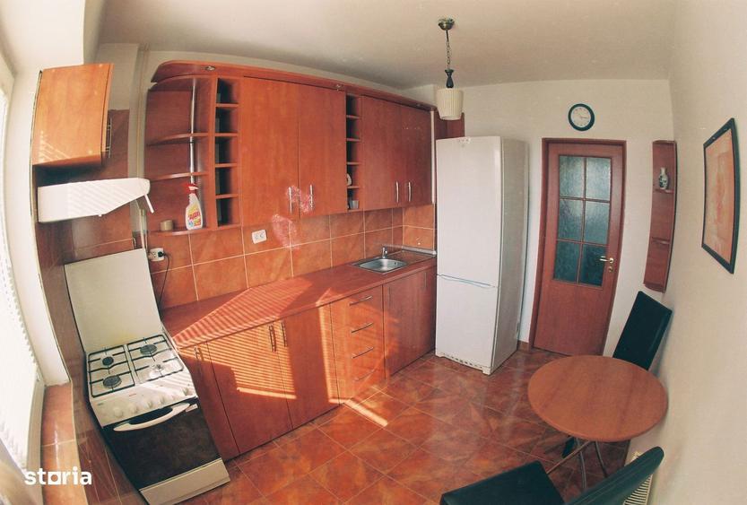 Piata Victoriei apt 3 camere,2 bai ,mobilat - 1