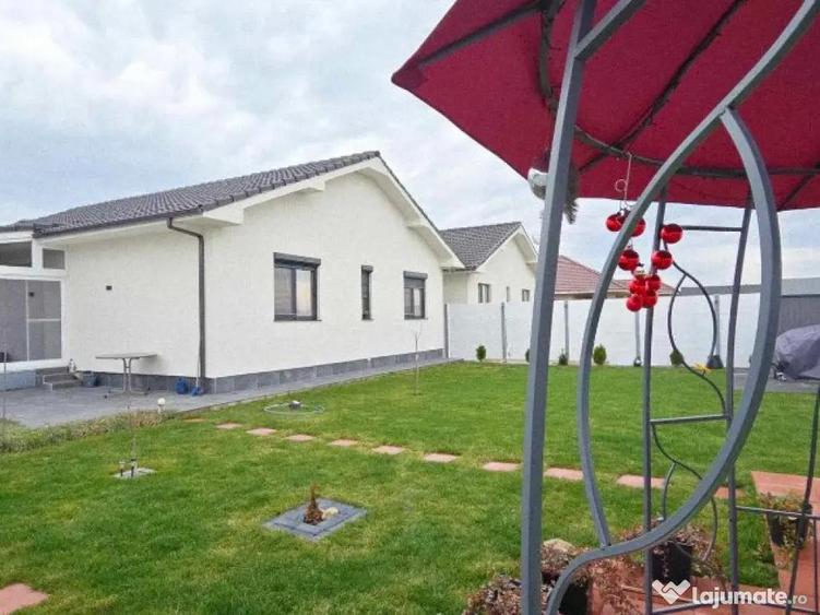 Casa noua de vanzare pe nivel, Santandrei, zona Mega Image - 1