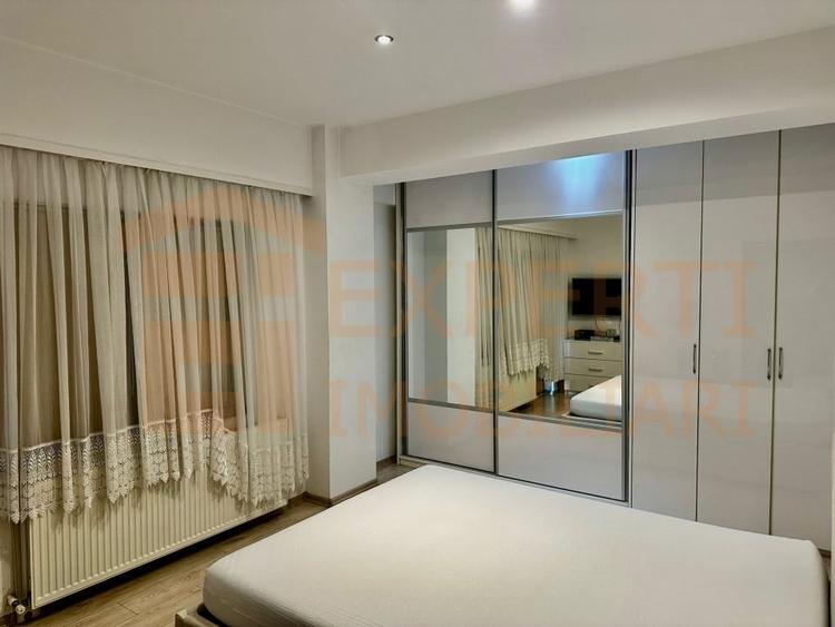 Apartament 3 camere situat in zona COICIU - 18