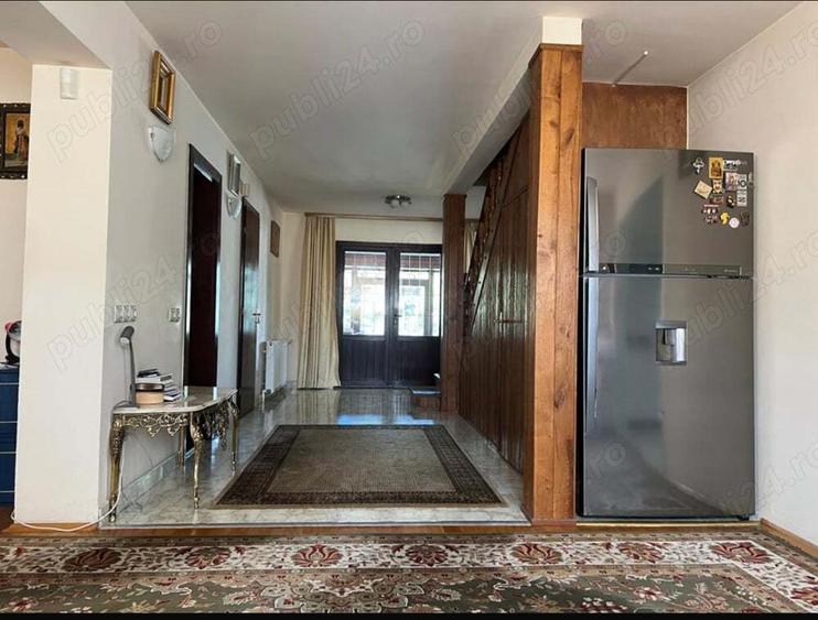 Vila deosebita cu piscina si curte 1000 mp langa Calul Balan - 2