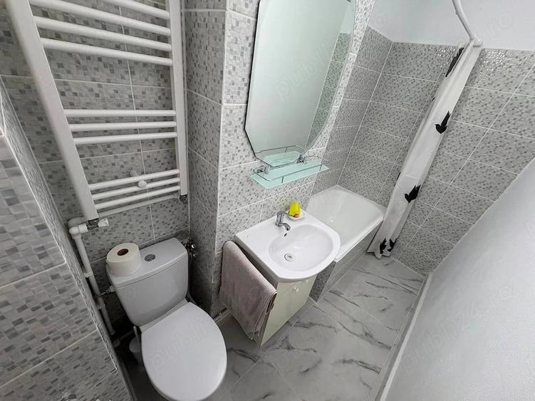 Garsonieră decomandată în Central