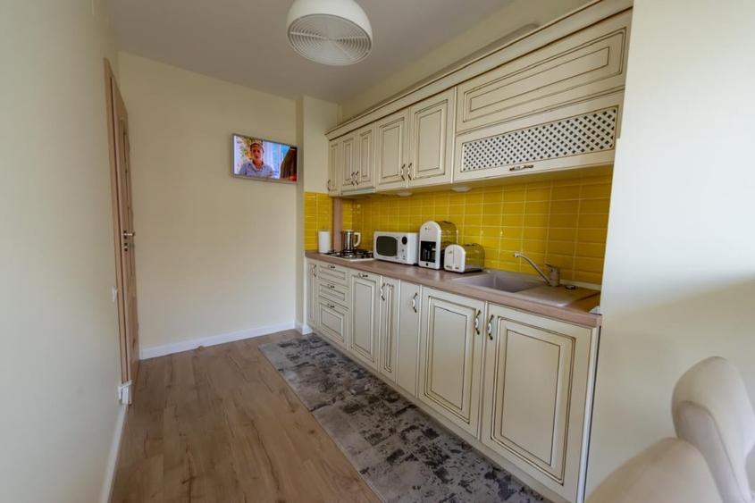 Apartament 3 camere, decomandat, 74mp, Calea Bucuresti, zona KFC - 7