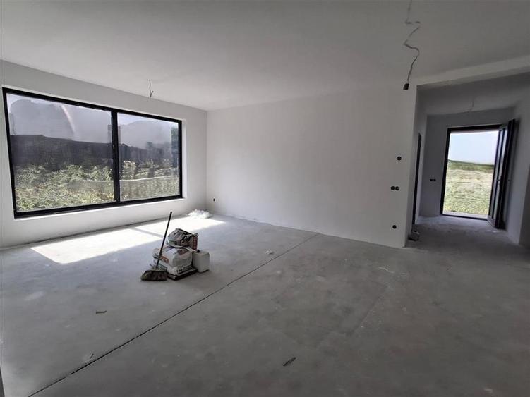 Casa individuala 6 camere 3 bai 500mp teren zona Calea Cisnadiei - 1