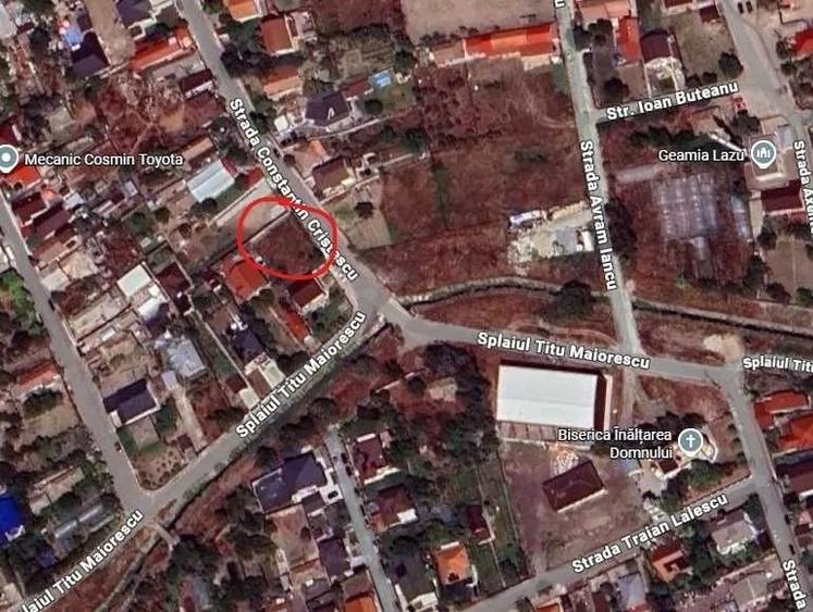 Teren Construcții intravilan de 500 mp, în Lazu