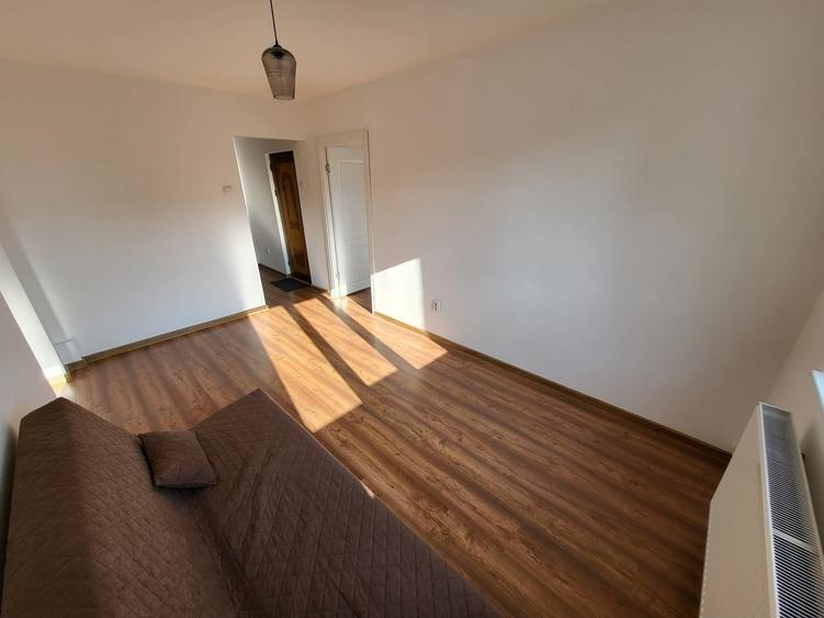 Apartament cu 3 camere in zona Micro 21 | K-uri - 7