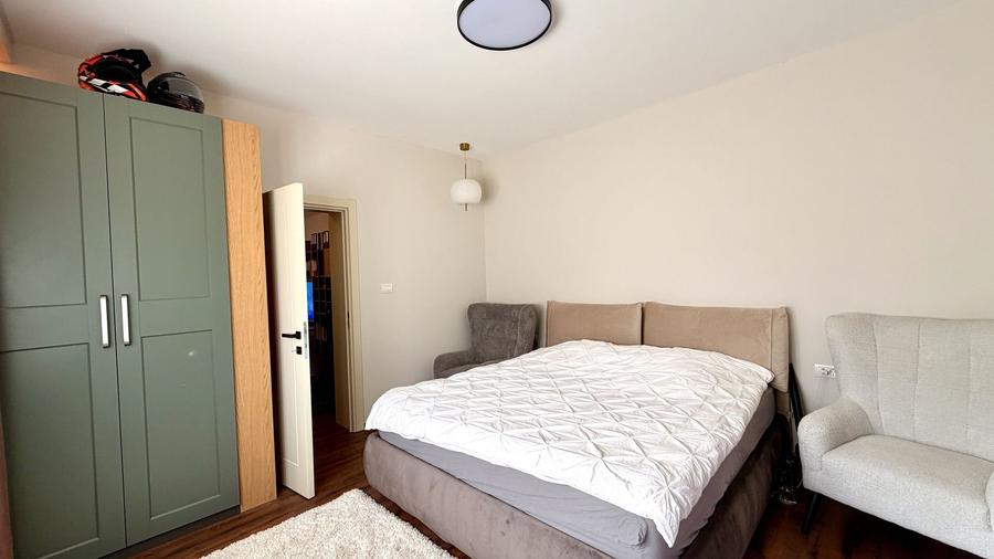 CASA CU TEREN GENEROS - 10