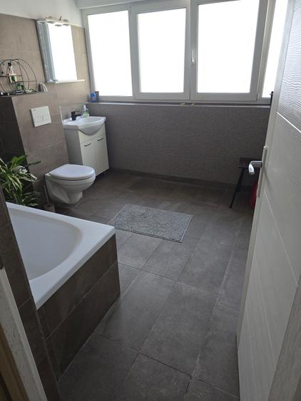 Inchiriez casa Str Ovidiu - 1