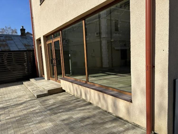 Spațiu comercial de închiriat – zonă ultracentrală Cuza Vodă, vizavi de Primăria Buzău - 2