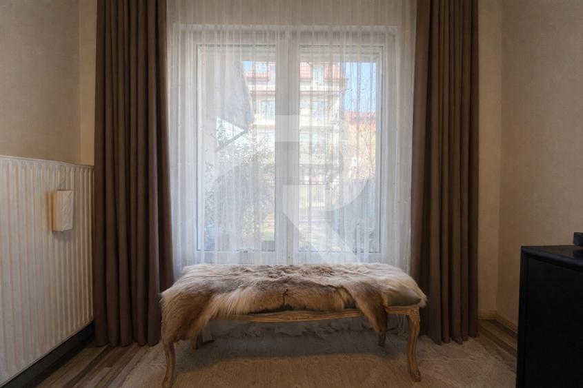 Dobroesti, Soseaua Fundeni, casa spatioasa cu curte proprie, 3 camere + birou - 7