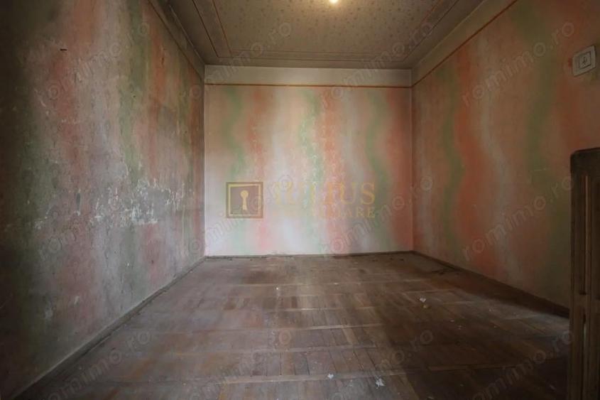 Complex Studentesc str.Daliei, et 3, bloc anvelopat; necesita renovare completa. - 10