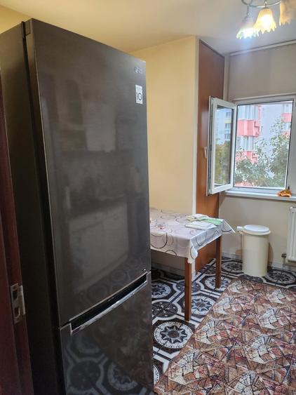 Drumul Sarii Al. Botorani 3 Camere Decomandat bloc 1989 et. 3, 76mp - 8