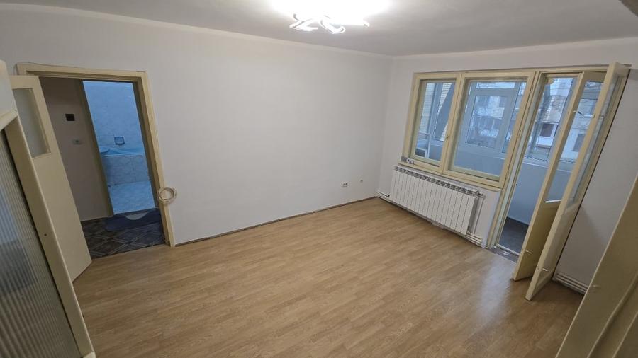 PROPRIETAR | 3 Camere Micro 17 | Etaj 1 | Str. Barboși | B2 - 1