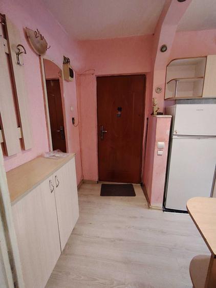 Vand sau inchiriez, apartament, etajul 1,2 camere - 3