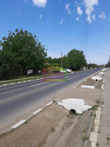 Snagov-Ghermanesti-Teren 2000 mp la sosea - 55 euro/mp - 2