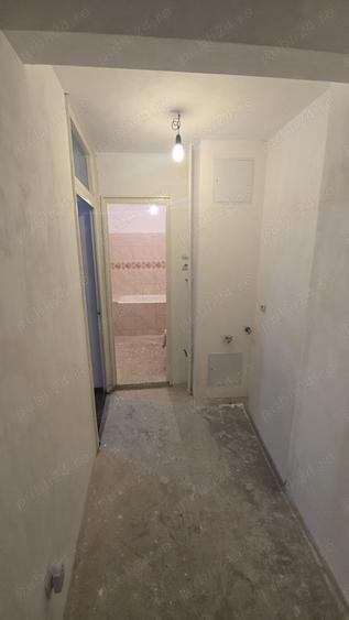 Vand apartament 2 camere Petre Ispirescu sector 5 - 6