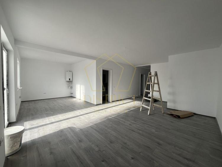 Duplex pe parter cu 4 camere | Mosnita Noua - 2