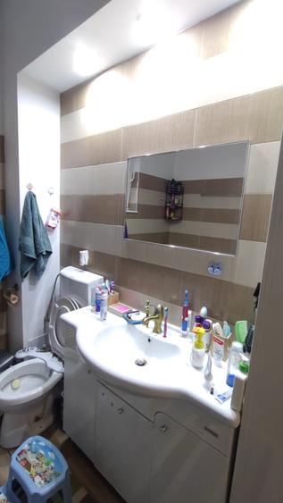 Vand apartament 3 camere in vila, cartierul Dambul Rotund - 15