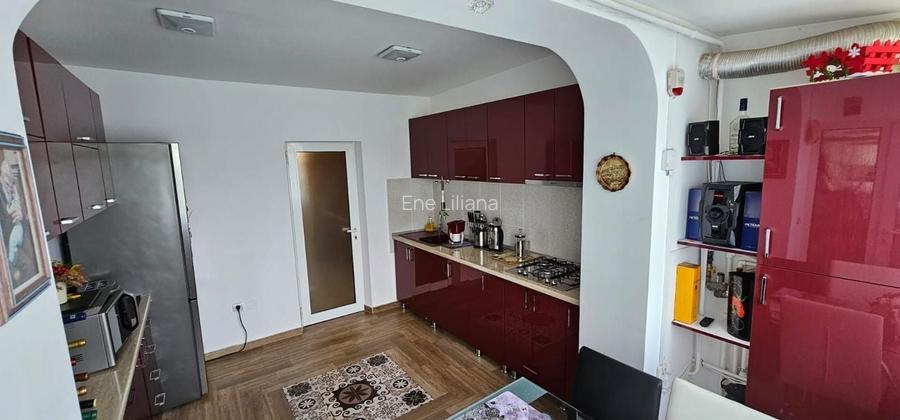 Apartament 3 camere, Tiglina 2, 65 mp, mobilat si utilat - 85.000 EUR