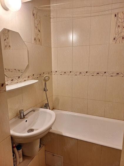 Persoana fizica vand 2 apartamente de 2 camere, alaturate ,Tiglina 2 - 6